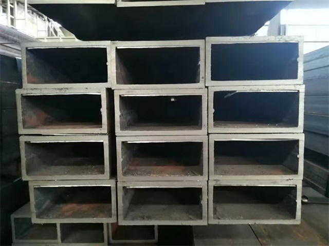 海伦Q235冷拔方管材质特点 适用工程场景分析